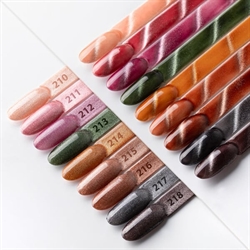 No. 212, Lilla Metallisk Cat Eye Gelpolish, Molly Nails